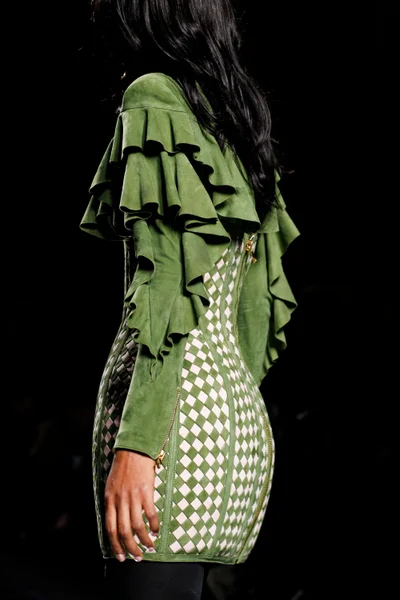 Look 98